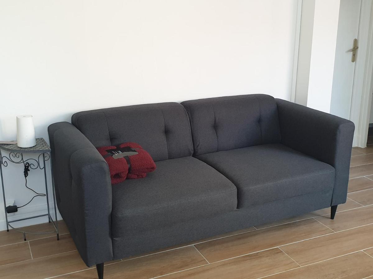Appartement T4 Lumineux Avec Balcon - 3Eme Etage Sans Ascenseur Tarbes Exterior photo